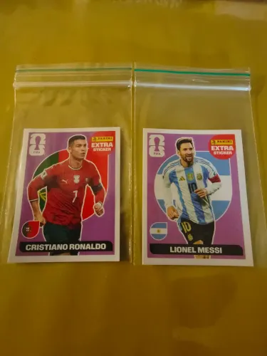 Figurinhas legends roxas do Messi e do CR7. R$50 cada