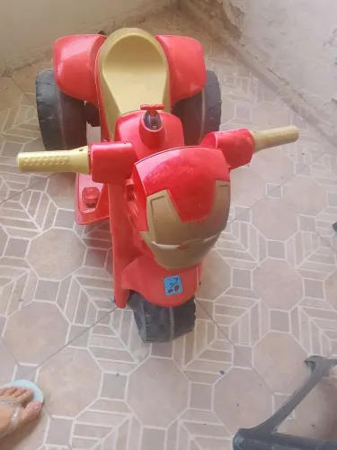 Motinha infantil elétrica com carregador 