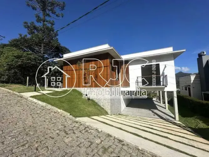 Imóvel para venda tem 189 metros quadrados com 3 quartos em Vargem Grande - Teresópolis -