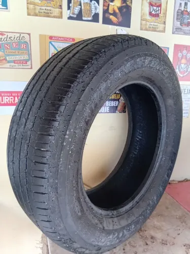 Pneu Hilux