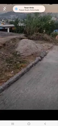 Vendo um terreno no parque saxônicas são José . *