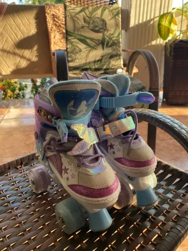 Vende-se Patins semi novo, infantil.