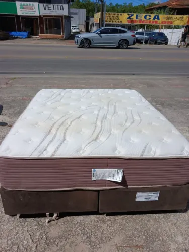 Cama box Queen