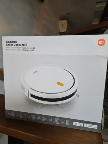 ROBÔ XIAOMI NA EMBALAGEM E5
