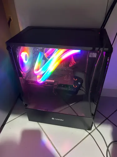 TROCO PC GAMER RYZEN75700x3d 306012gb 32gb ram 512gbssd +volta sua