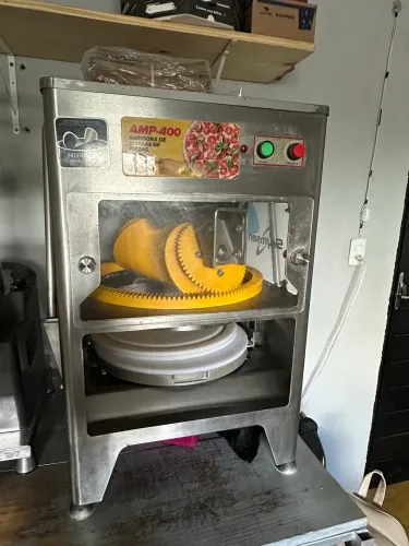 Máquina abrir pizza rolo AMP 400