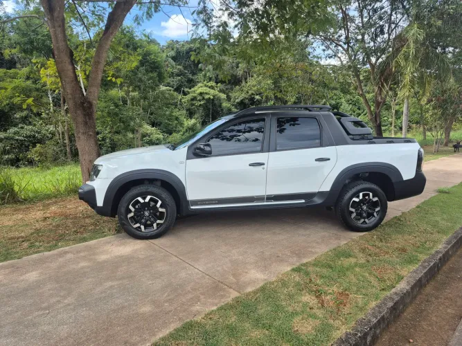 Renault Duster Oroch Outsider 1.3tce Flex Aut. 2023