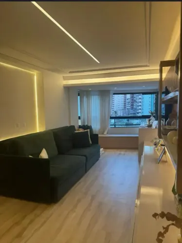 Imóvel reformado, 108m², 3 quartos, 2 vagas, perto da Jaqueira, Aflitos - Recife - PE