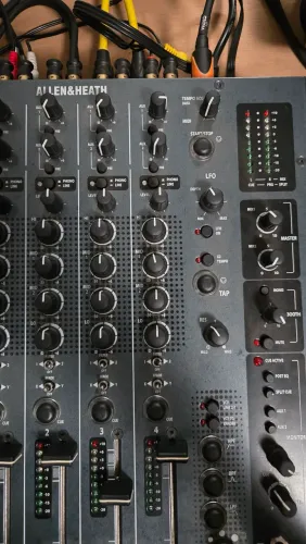 Mixer XONE 92