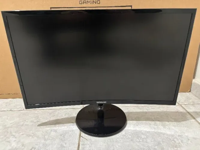 Monitor Samsung C24F390FH