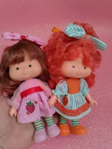 Boneca Moranguinho e Laranjinha Estrela