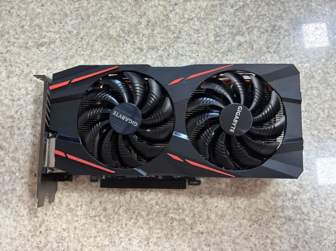 RX 570 4GB DDR5 Gigabyte