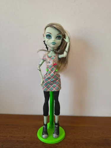 Monster High Frankie (Usada)