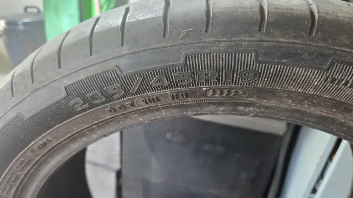4 PNEUS SEMINOVOS GOODYEAR 19