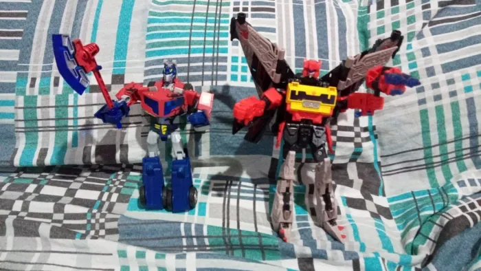 lote transformers hasbro: optimus prime (animated) + twinferno (titans return)