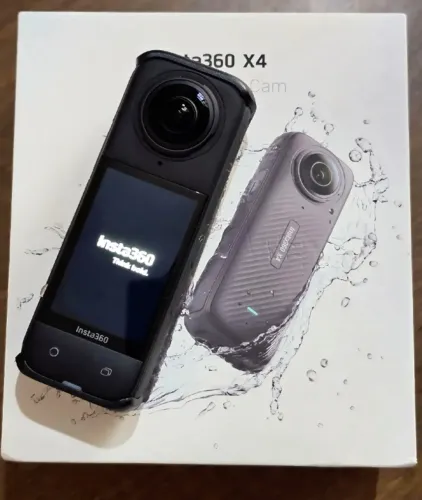 Câmera 360° Insta360 x4