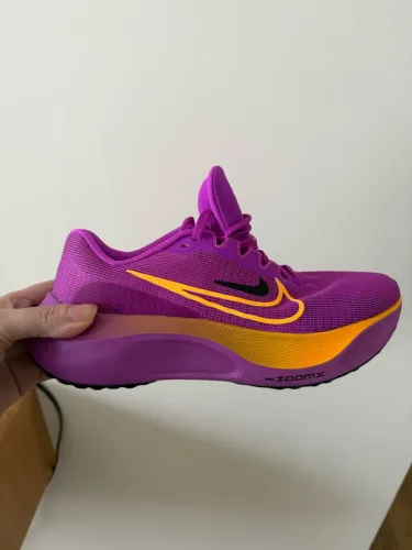 Tenis Nike Zoomx