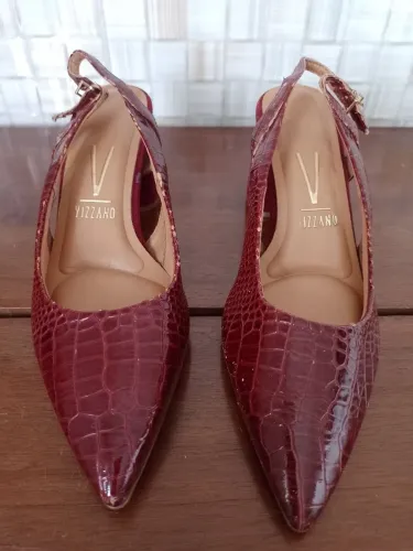 Sapato social feminino Vizzano scarpin vinho 35