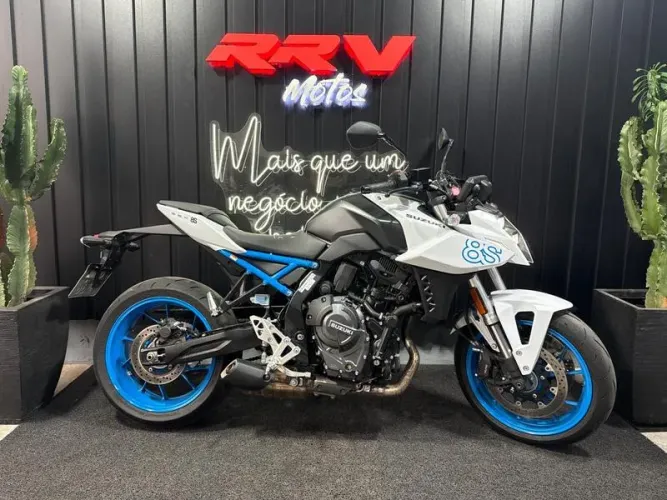 SUZUKI GSX-8S 2024