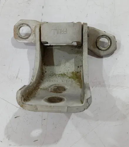 Dobradiça Superior Da Porta Dianteira Direita Cerato 2006  