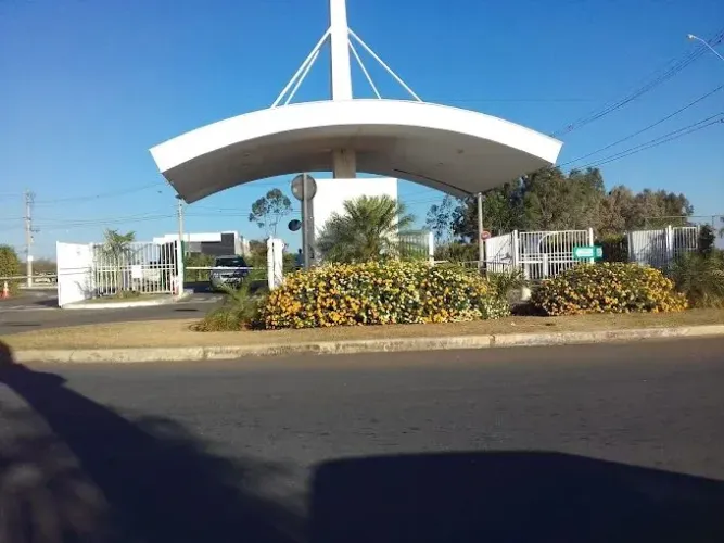 Casa à Venda no Condomínio Moradas I