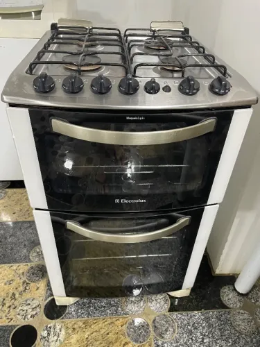 Fogão Electrolux 4 Bocas com Duplo Forno