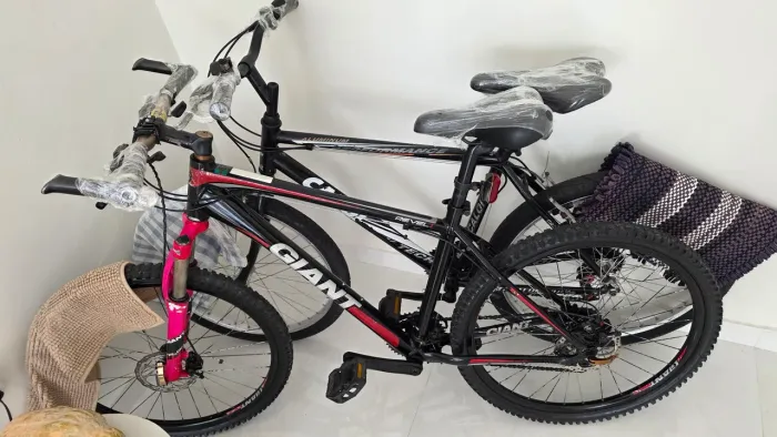 Bicicleta MTB Giant Aro 26 - Freios a Disco NOVOS - Totalmente Revisada