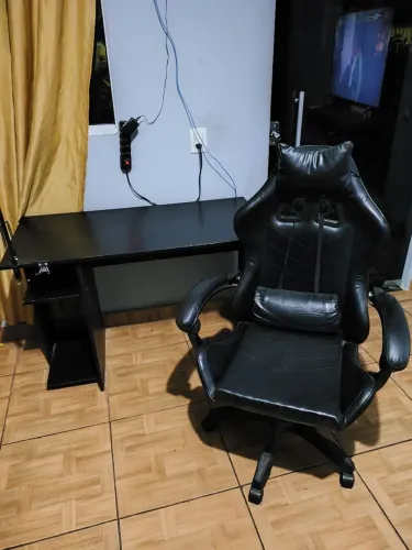 Cadeira e Mesa gamer