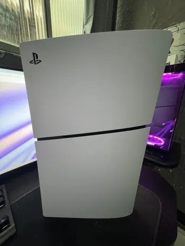 Play 5 1TB