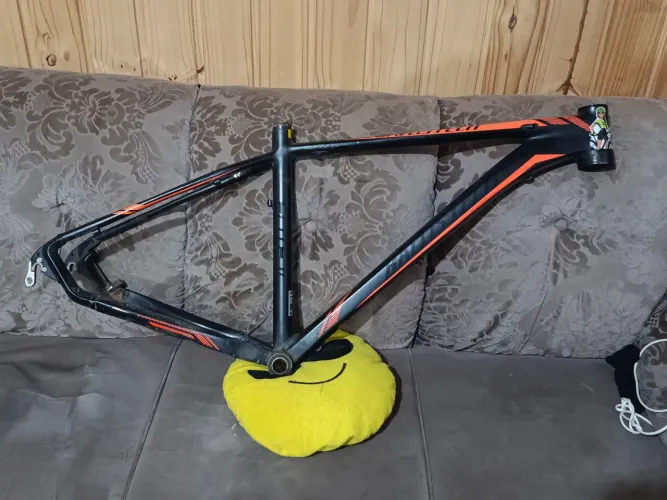 Quadro bicicleta aro 29 tamanho M 17