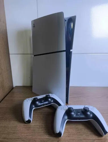 PlayStation 5 Novo 2 Manetes 4K