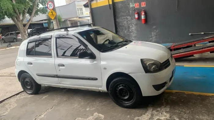 Renault Clio Authentique Hi-flex 1.0 16V 5P 2007