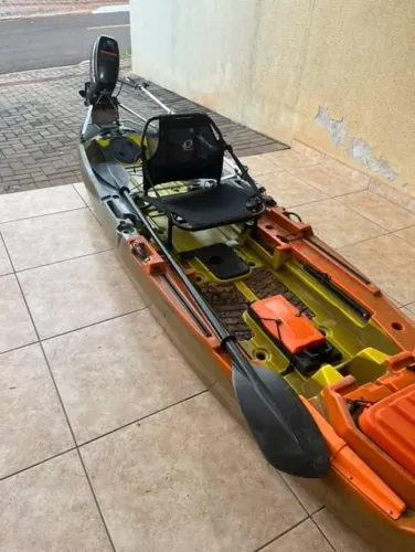 Caiaque Hidro eko aço 120 com motor 2.6 hp com suporte para motor eletrico