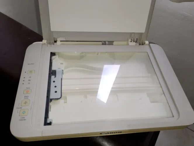 Impressora Canon semi nova 