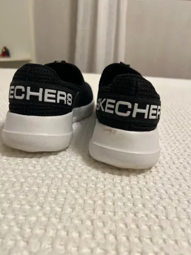 Vendo tenis skechers go walk