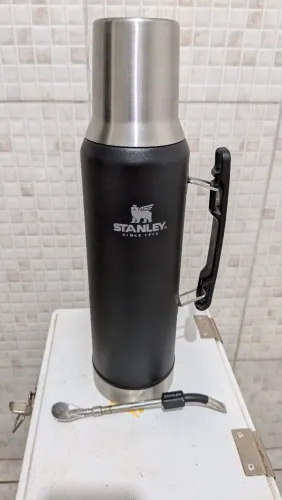 Garrafa Stanley Mate System + bomba de tereré Stanley