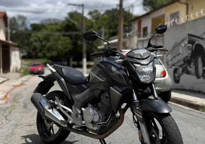 CB 250F Twister