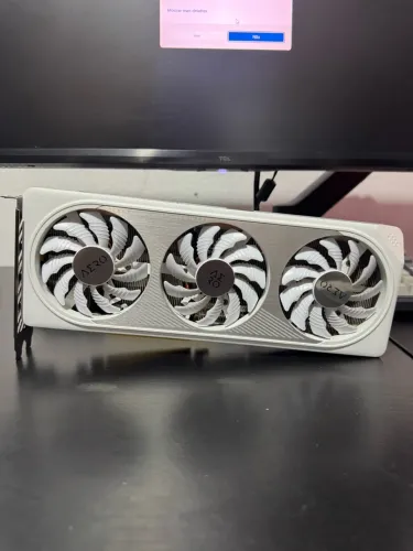 RTX 4060 8GB AERO TRIPLE FAN