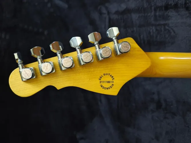 Guitarra g&l legacy