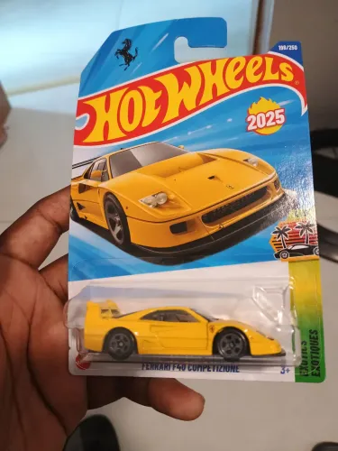 Ferrari f40 hot Wheels
