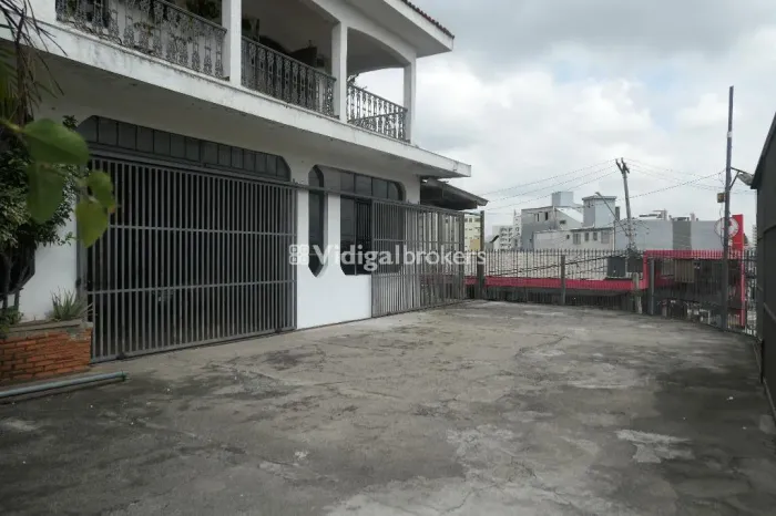 Cerro Corá- Imóvel Comercial- 26 vagas.