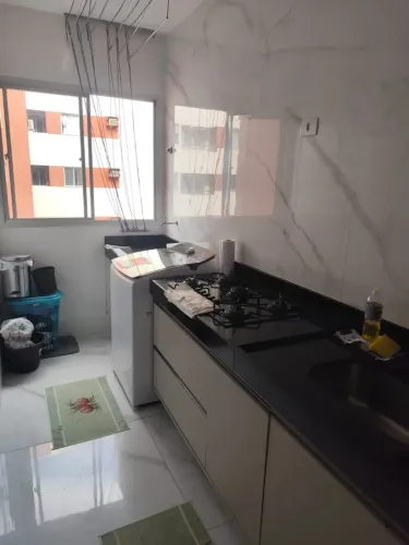 OPORTUNIDADE APARTAMENTO TODO MONTADO COM ELEVADOR PRÓXIMO A TUDO