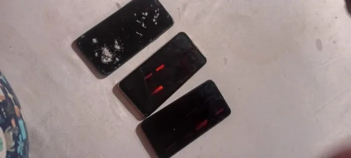 Celular pra retirada de peças