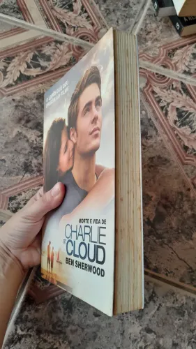 Livro "Morte e Vida de Charlie St. Cloud", de Ben Sherwood