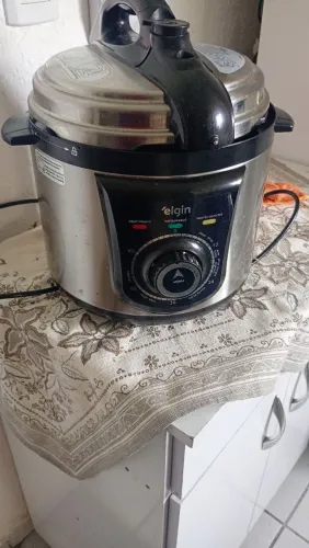 Estou vendendo panela elétrica de pressão