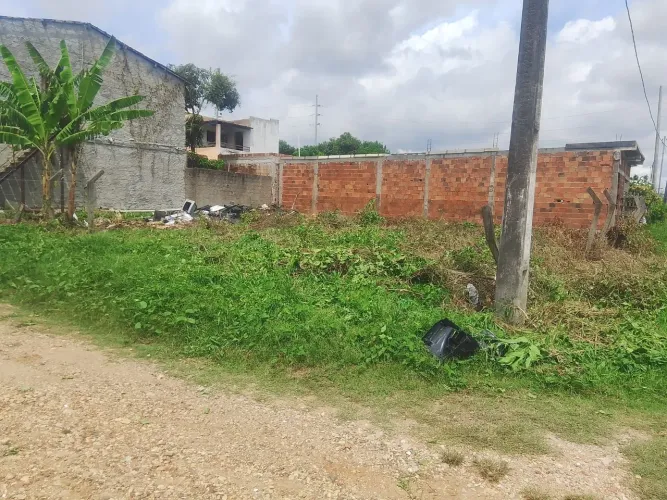 Vendo terreno de esquina ,no bairro Palestina de Fora em Nossa Senhora do Socorro-Se