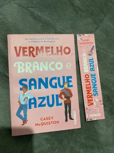 Livro Vermelho Branco Sangue Azul 