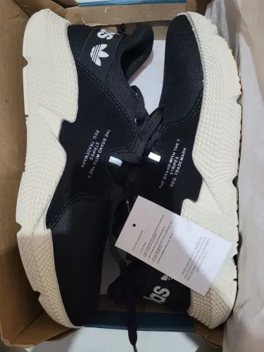 Tênis Adidas TAM 43