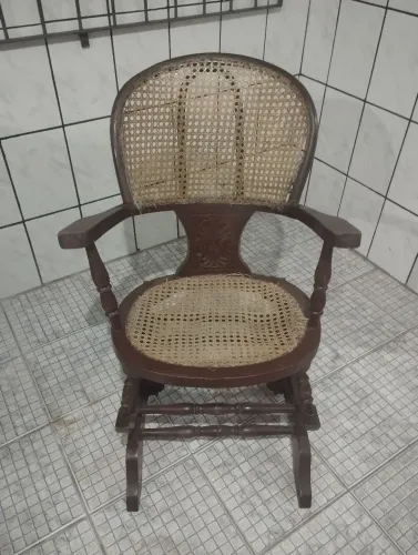 Cadeira de balanço,mola e palha 220 reais, *