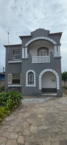 Sobrado para venda com 150 metros quadrados com 4 quartos em Centro. - Pelotas - RS